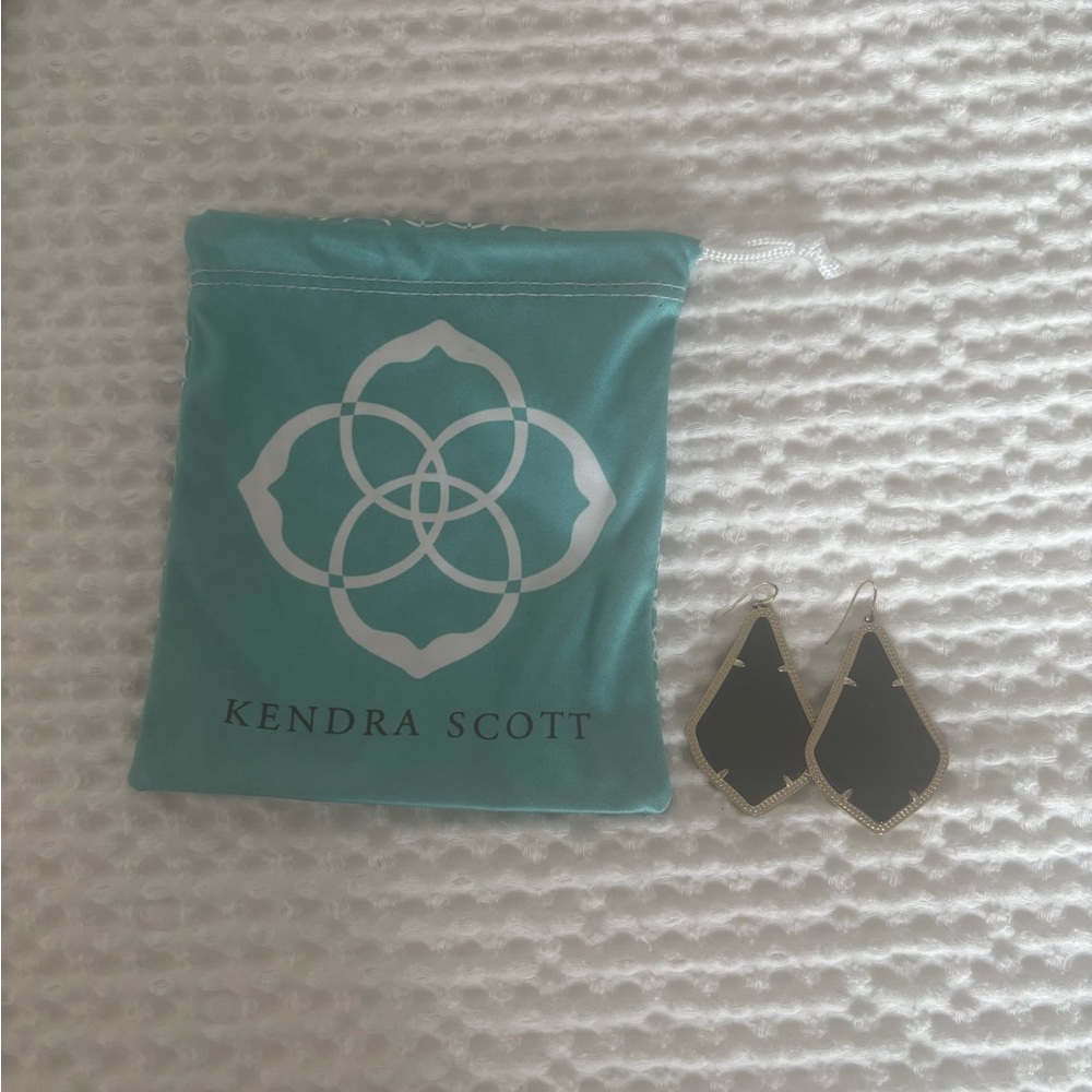 Kendra Scott Black and Gold Teardrop Pendant Drop Earrings